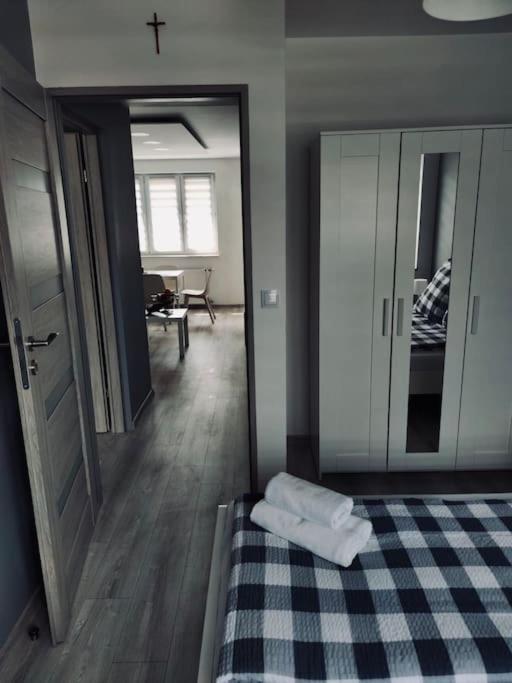 Apartament Poniatowskiego Z Parkingiem Gliwice Exterior foto