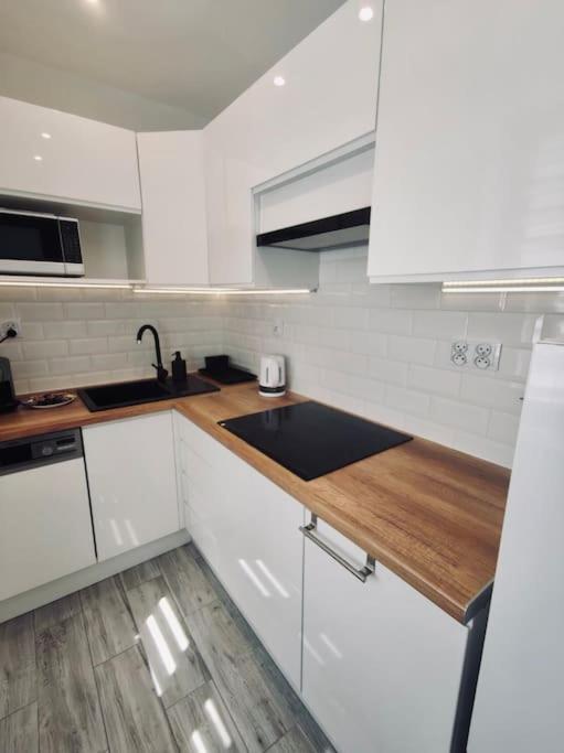 Apartament Poniatowskiego Z Parkingiem Gliwice Exterior foto